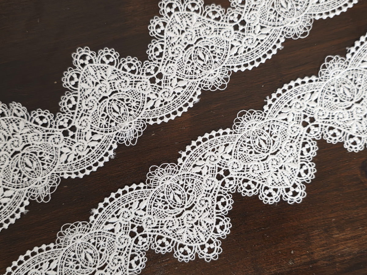 Galon festonné dessin bohème robe de mariée