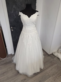 Robe de mariée en dentelle et tulle souple 42/44 · vue 4
