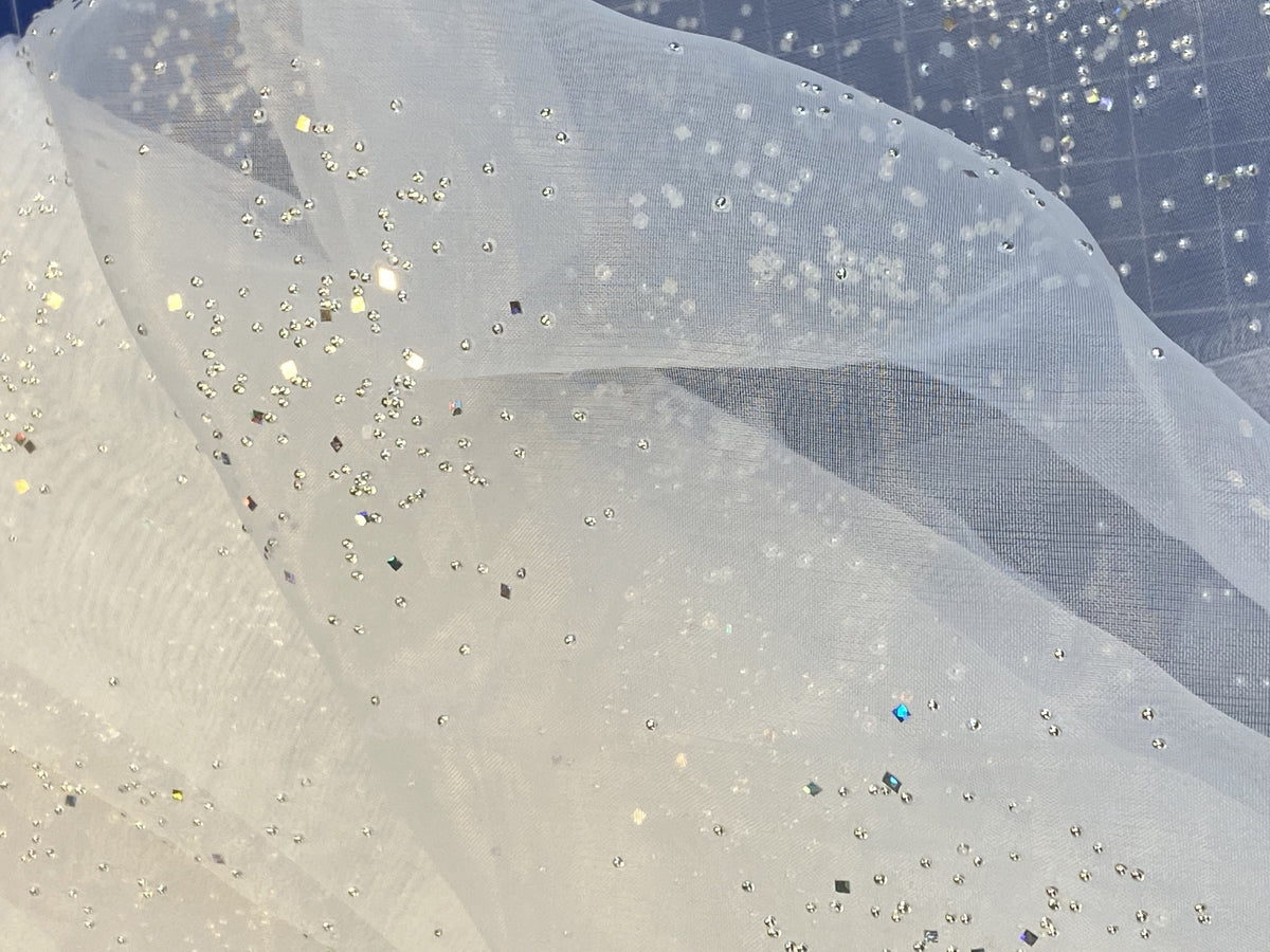 Organza blanc paillete