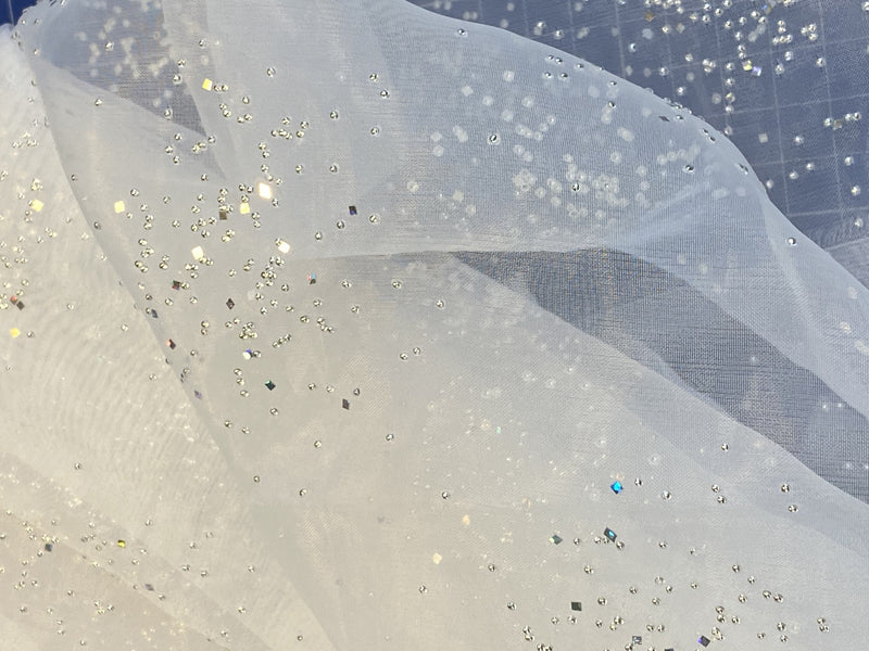 Organza blanc paillete