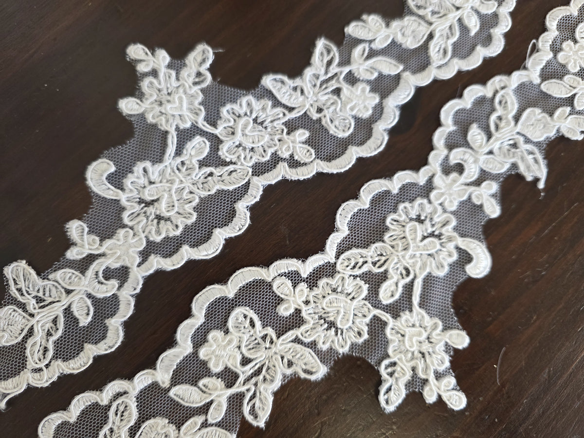 Galon blanc dentelle bord festonné 3001