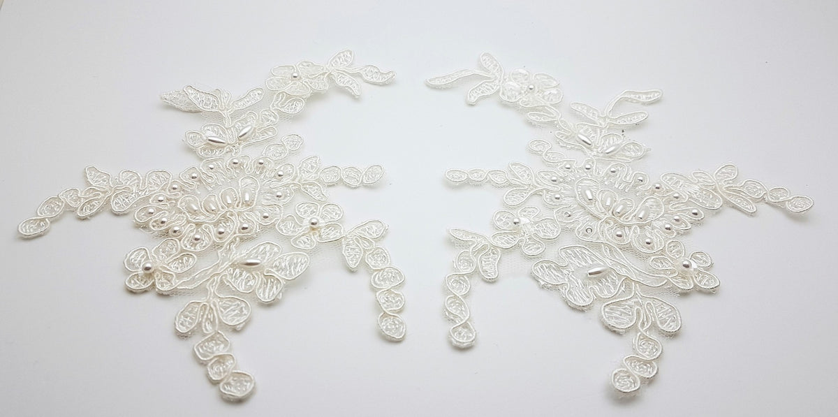 Motif en dentelle et perles pour robe de mariée blanc ou ivoire