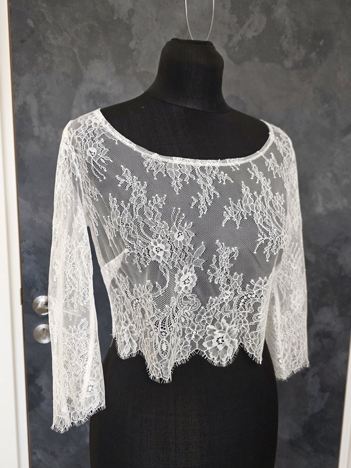 Top de mariée en dentelle ivoire clair – Manches longues – Col rond – Taille XXL