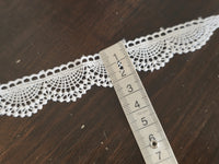 Galon Dentelle Guipure Ivoire Clair Motif Éventails — Largeur 2 cm | Vendu par 10 cm · vue 3