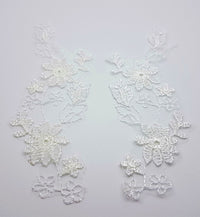 LOT UNIQUE DE 5 PIECES Petits Motifs en dentelles fleurs ivoire