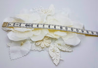 Motif appliqué fleurs 3D ivoire pour robe de mariée ou customisation · vue 2