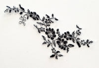 Motif noir en dentelle fil argenté