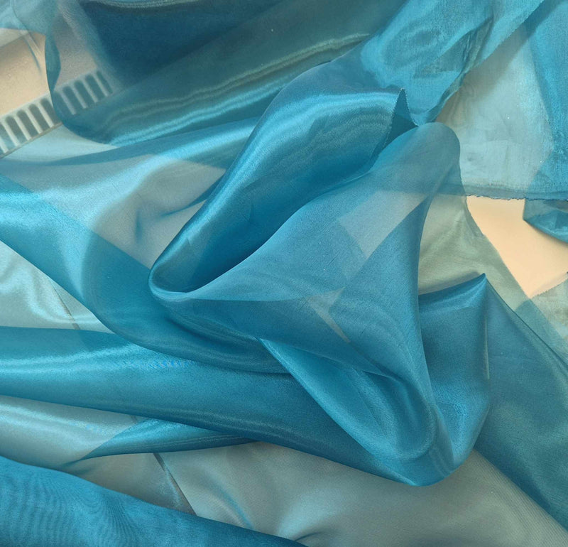 Organza de cristal bleu canard laize 150