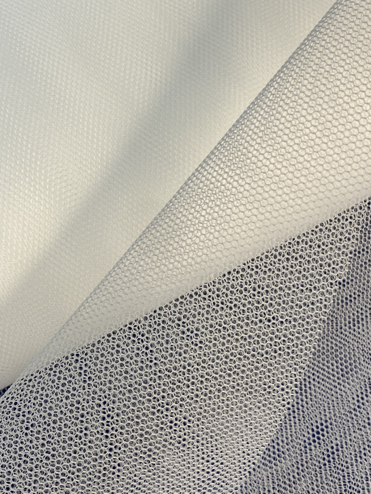 Tulle rigide ivoire ou blanc pour jupon de mariée