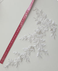 Grand motif blanc fil argenté à coudre robe mariée · vue 4