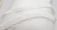 Galon dentelle fleurs ivoire clair pour robe de mariée