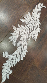Grand motif feuilles ivoire perles et sequins moderne pour robe de mariée · vue 5