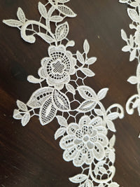 Lot de 4 motifs ivoire guipure fleurs · vue 2