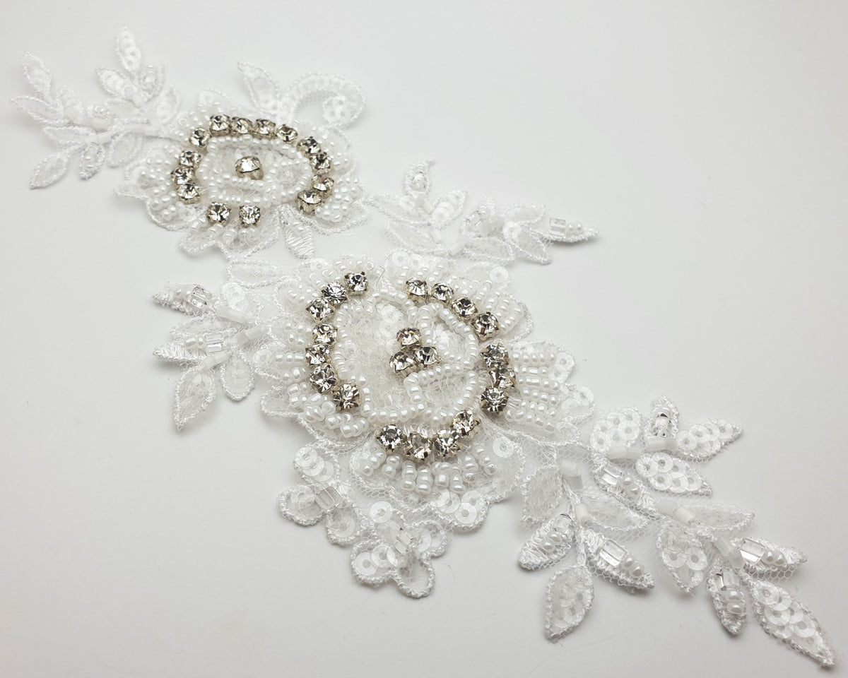 Motif blanc strass et perles pour robe de mariée