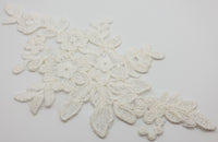 Motif ivoire brodé dentelle fleuris pour robe de mariée · vue 2
