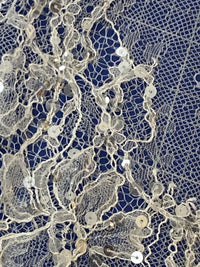 Dentelle fine brodée de sequins · vue 4