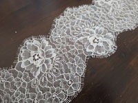 Dentelle fine galon ivoire clair