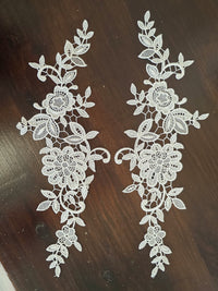 Lot de 4 motifs ivoire guipure fleurs