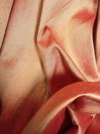 Soie sauvage coloris orange foncé