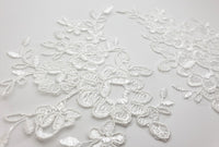 Motif ivoire brodé dentelle feuilles pour robe de mariée · vue 3