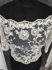 Top en dentelle col bateau manches 3/4 pour mariée · vue 7