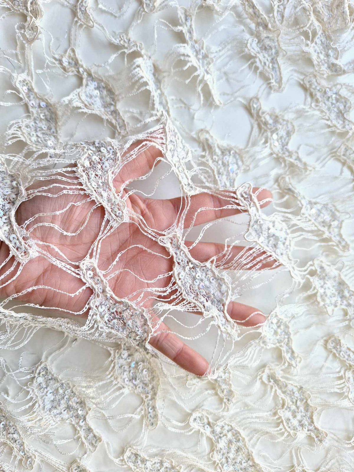 Dentelle originale vintage beige sequins 2 mètres