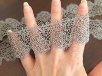 Galon dentelle guipure gris