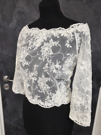 Top de mariée dentelle ivoire – encolure bateau épaules dégagées – manches 3/4 – dos boutons perles – haut robe de mariée romantique – taille 42 44