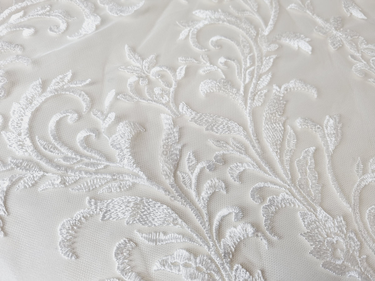 GILMA Dentelle tulle brodé avec sequins
