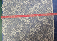 Galon large de dentelle noir ou ivoire 40CM · vue 4