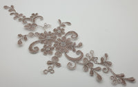 Motif en dentelle cacao marron clair fil argenté pour cocktail / mariage / custominsation · vue 3