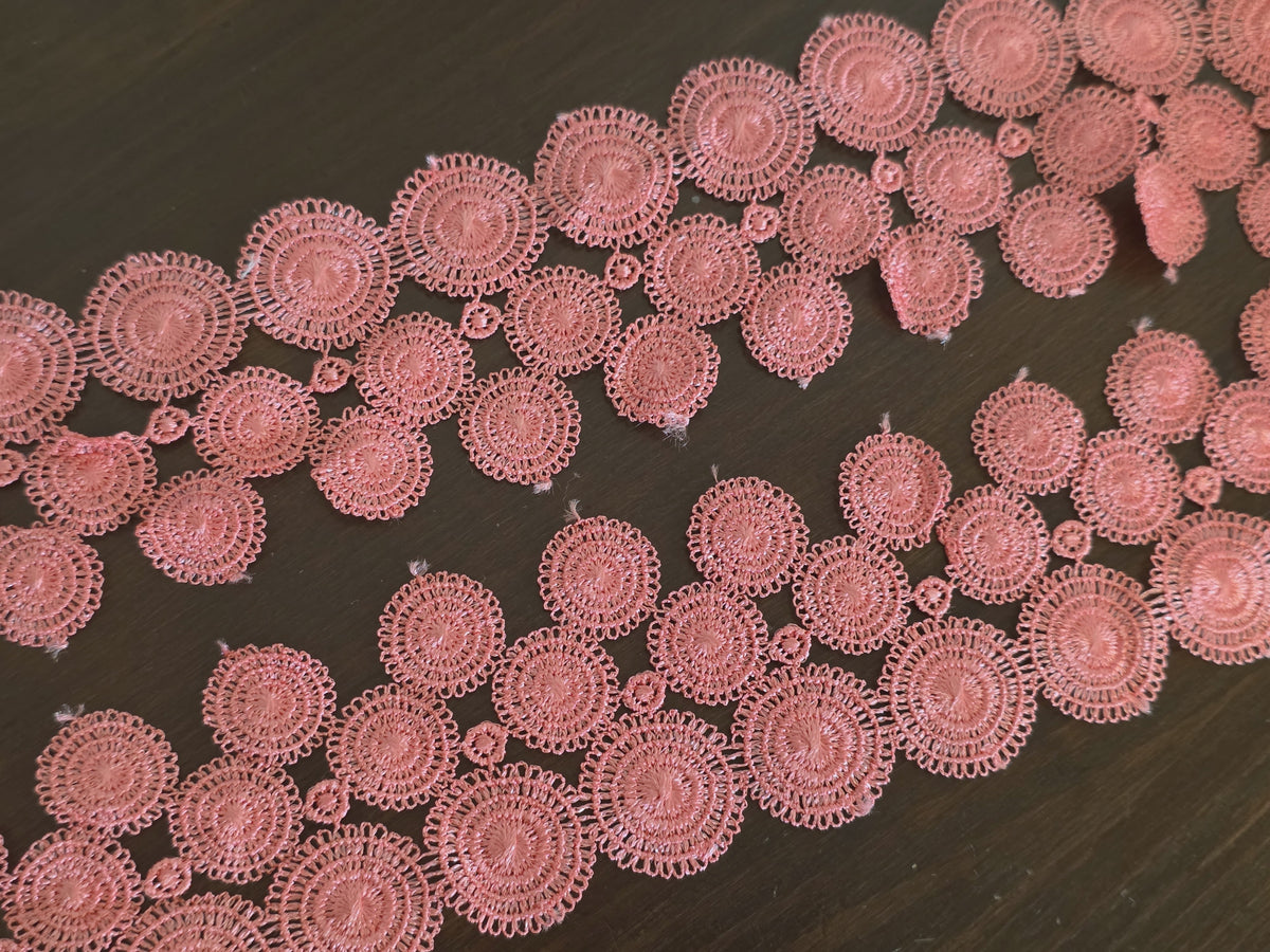 Galon rose corail dentelle mandala - Vendu au mètre -