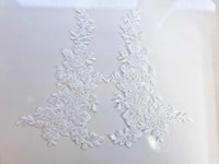 Grand motifs ivoire fleurs brillant sequins 10110