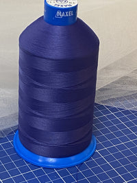 Fil mousse bleu profond maxi cone 10.000m