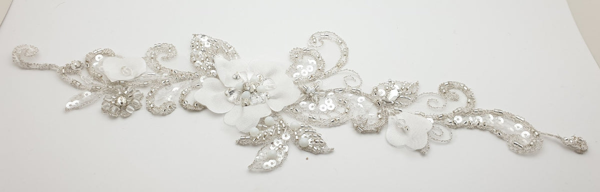 Appliqué motif à coudre perles cristal et strass et fleurs ivoire pour robe de mariée