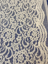 Dentelle ivoire, derniers mètres