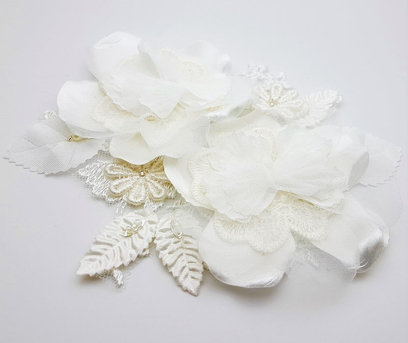 Motif appliqué fleurs 3D ivoire pour robe de mariée ou customisation