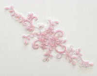 Motif rose bonbon fil argenté