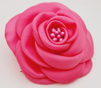 Broche camelia rose fushia