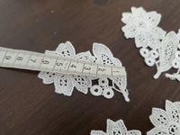 Lot de 5 petits motifs en guipure ivoire fleur · vue 3