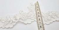 COUPON 1M50 Galon de dentelle festonné ivoire robe de mariée · vue 3