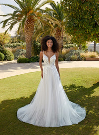 Magnifique robe de mariée Cosmobella MADDY taille 36 · vue 2
