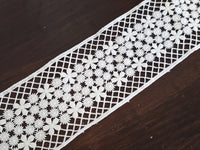 Galon Dentelle Guipure Ivoire Clair Large – Motifs Fleurs & Treillis, Vendu au Mètre