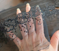 Dentelle noire sequins sur tulle – 10 cm – galon dentelle brillante festonnée couture – vendu au mètre · vue 3