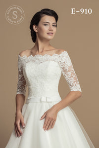 Top en dentelle pour mariée col bateau festonné ivoire ou blanc