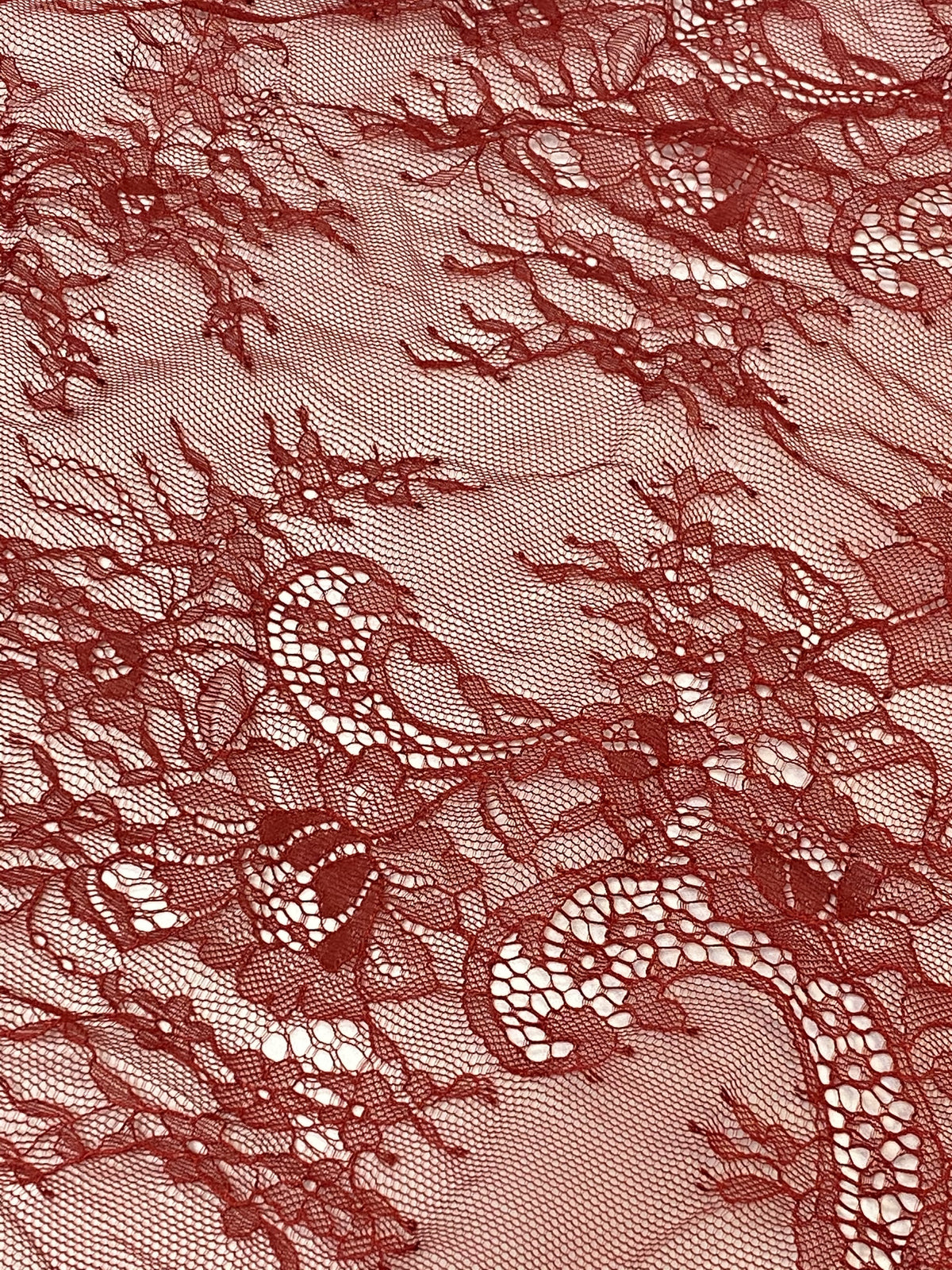 Dentelle fine couleur ROUGE