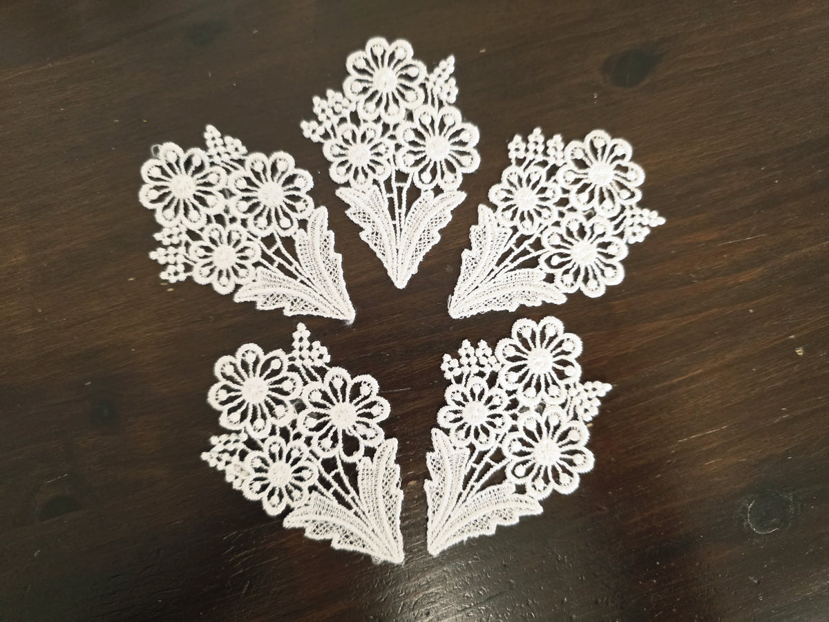 5 motifs " bouquet de fleurs " guipure ivoire