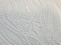 Dentelle arabesque moderne brillance sequins ivoire