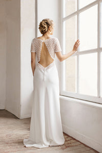 Robe de mariée en guipure géométrique et crêpe INFINI Lambert Créations · vue 2