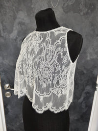Top mariée dentelle ivoire clair – Coupe fluide festonnée – Dos noué – Taille S